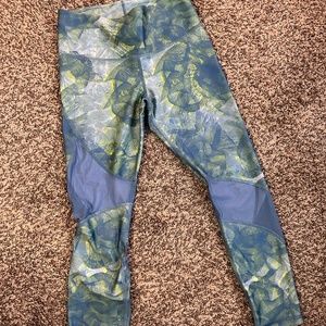 Under Armor workout leggings, size Medium